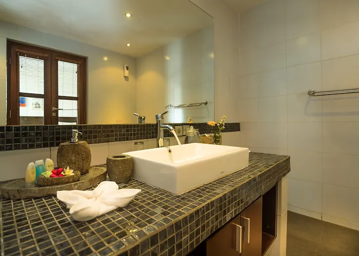 Arama Riverside * Legian