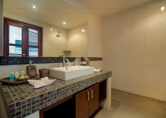 Arama Riverside * Legian